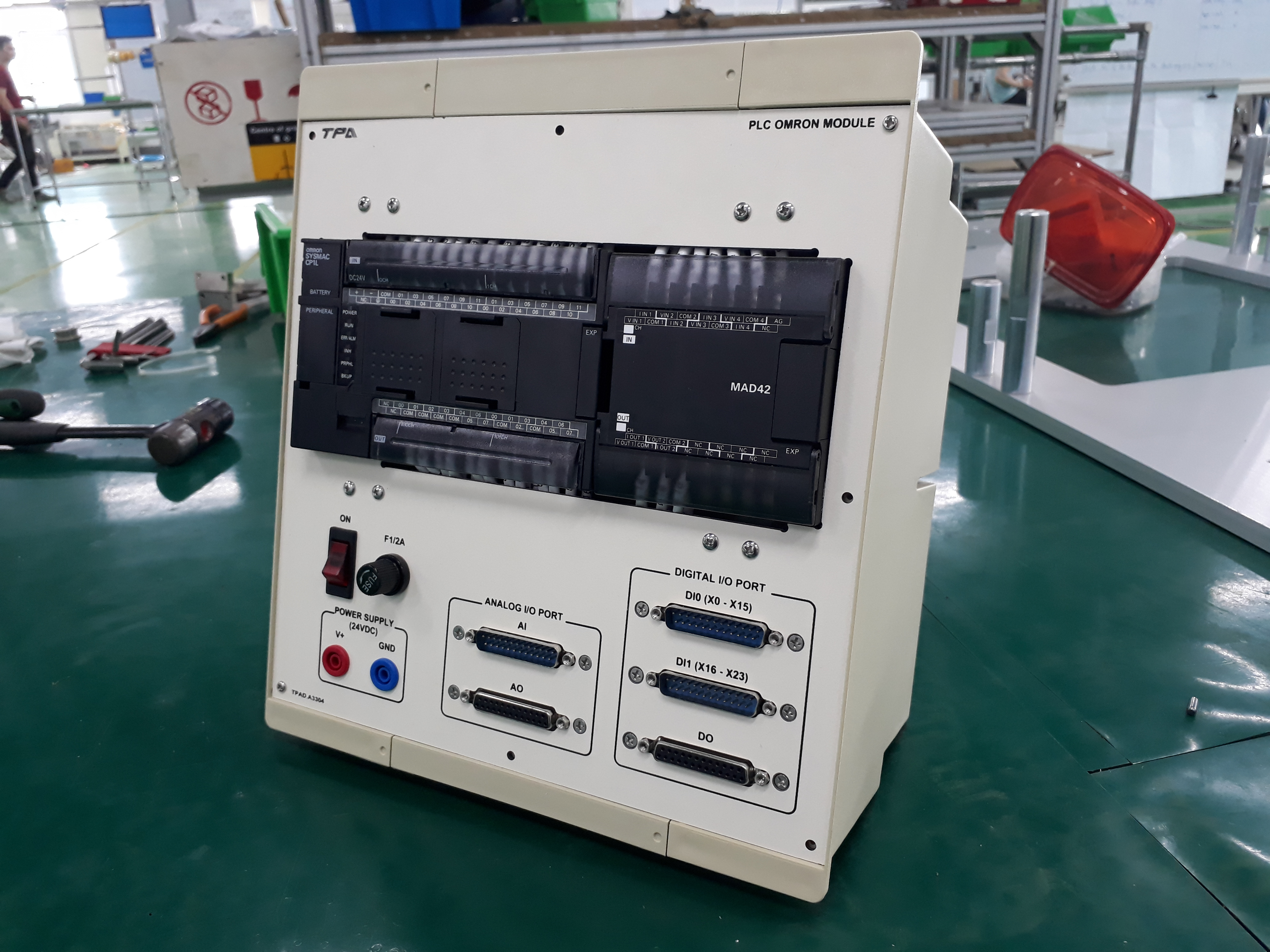 BỘ THỰC HÀNH LẬP TRÌNH PLC OMRON