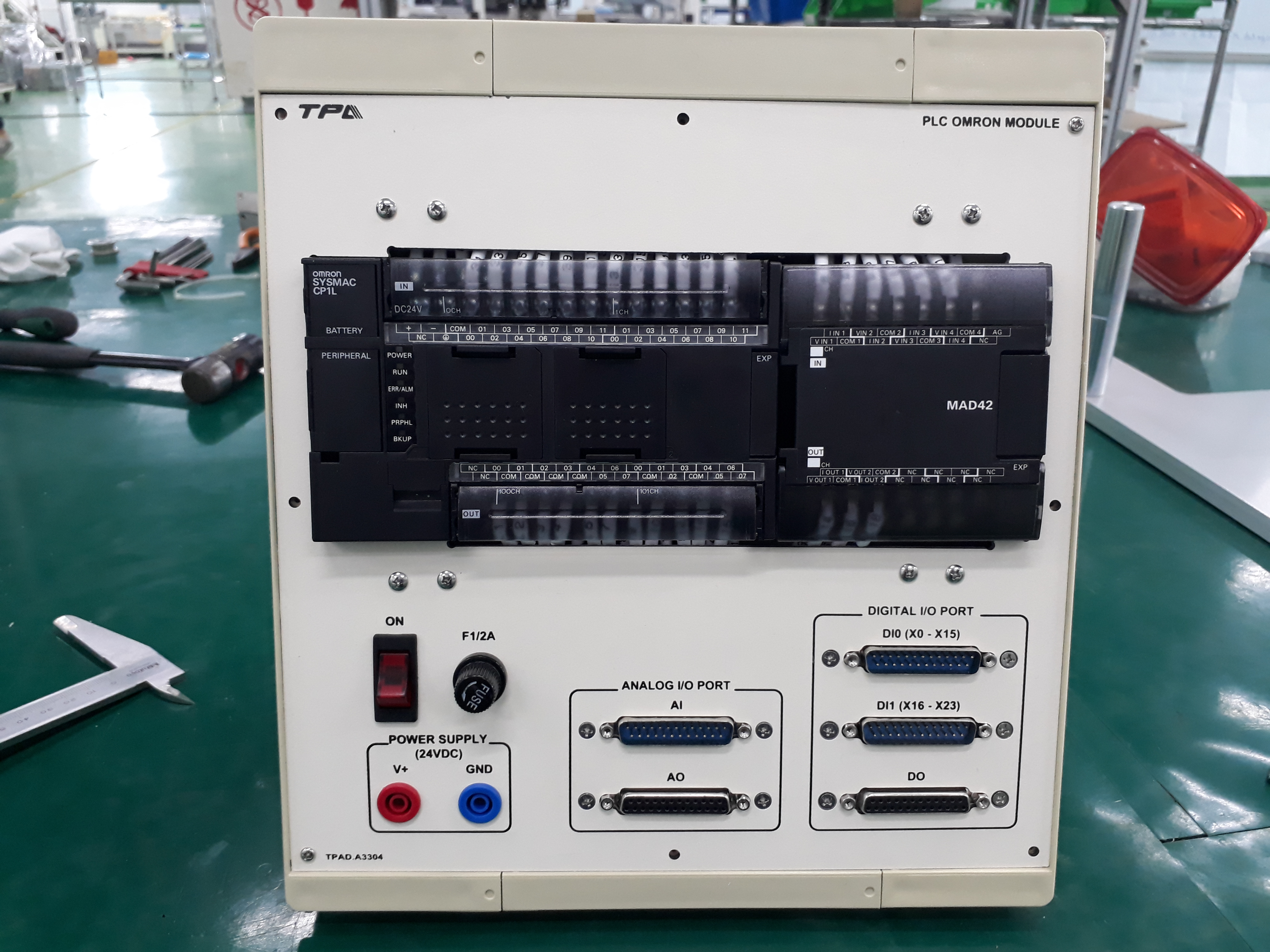 BỘ THỰC HÀNH LẬP TRÌNH PLC OMRON